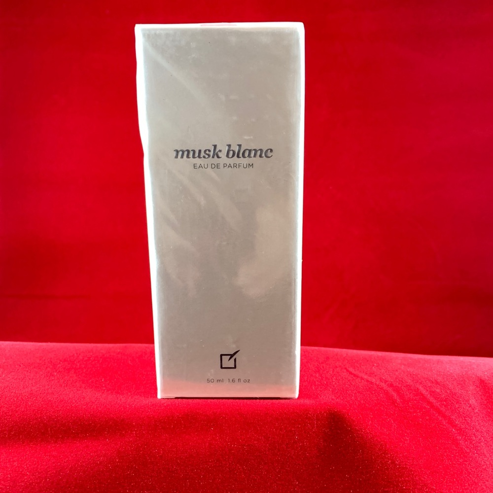 Perfums - Picture 6 of 8